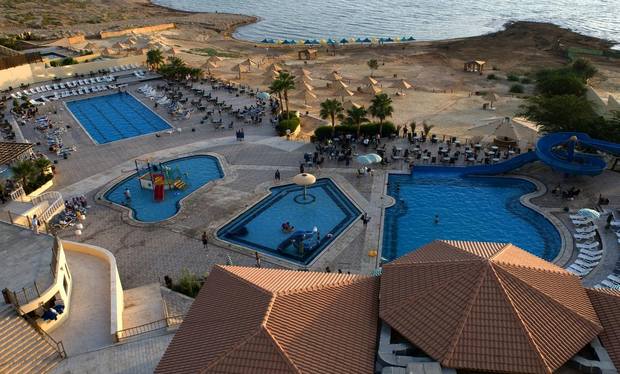 Photo of تقرير عن فندق البحر الميت العلاجي وأسعاره وكيفية الحجز