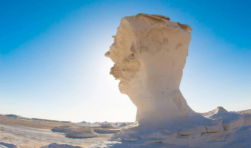 Photo of محمية الصحراء البيضاء وأشهر الأنشطة السياحية بها