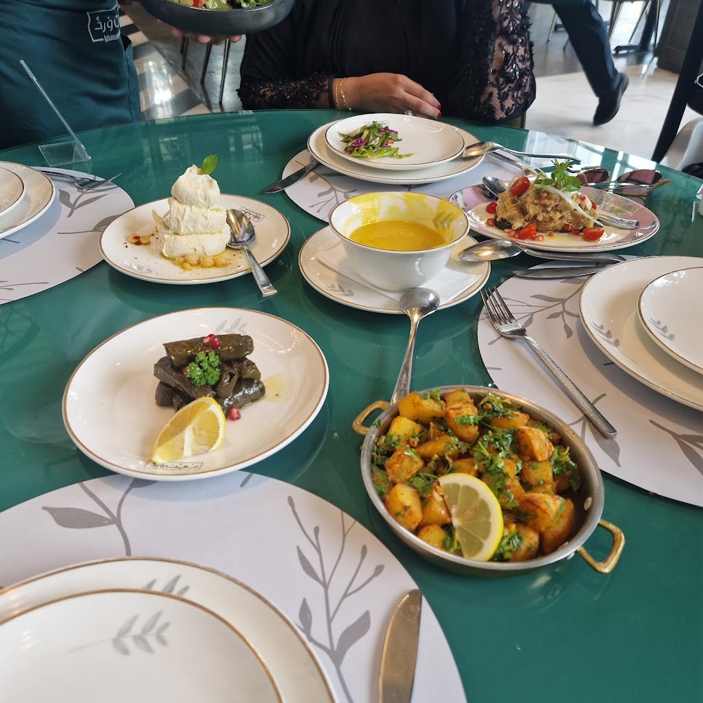 الاطباق الرئيسية