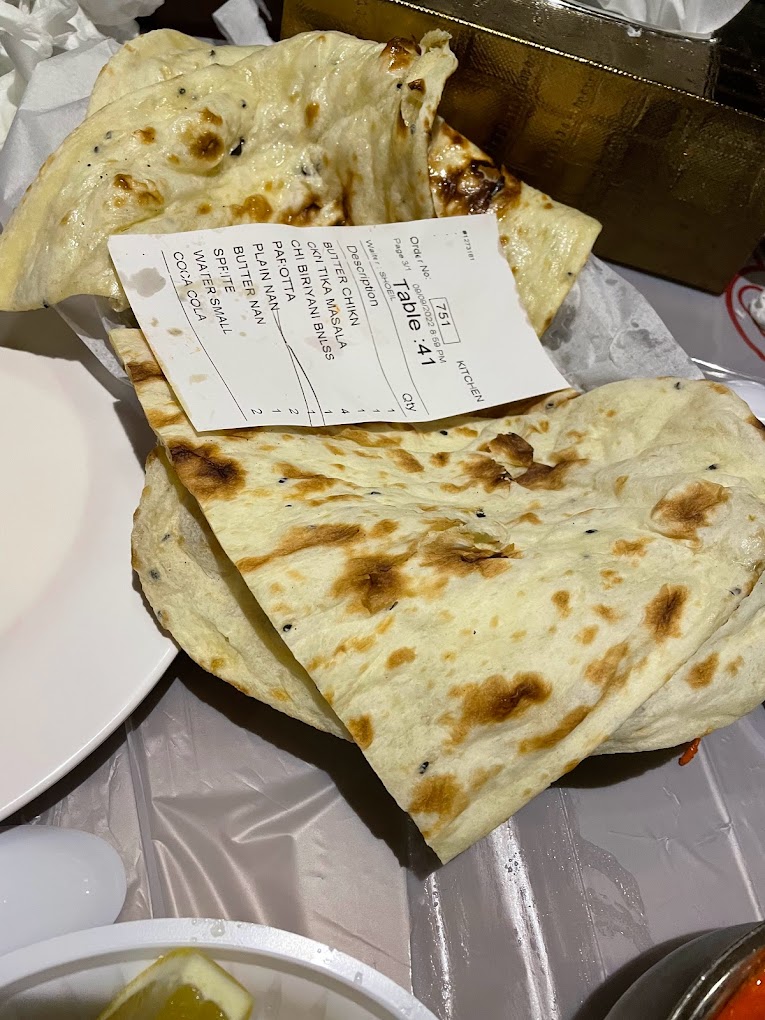 منيو رويال الذهبية ورقم التوصيل وأهم الفروع